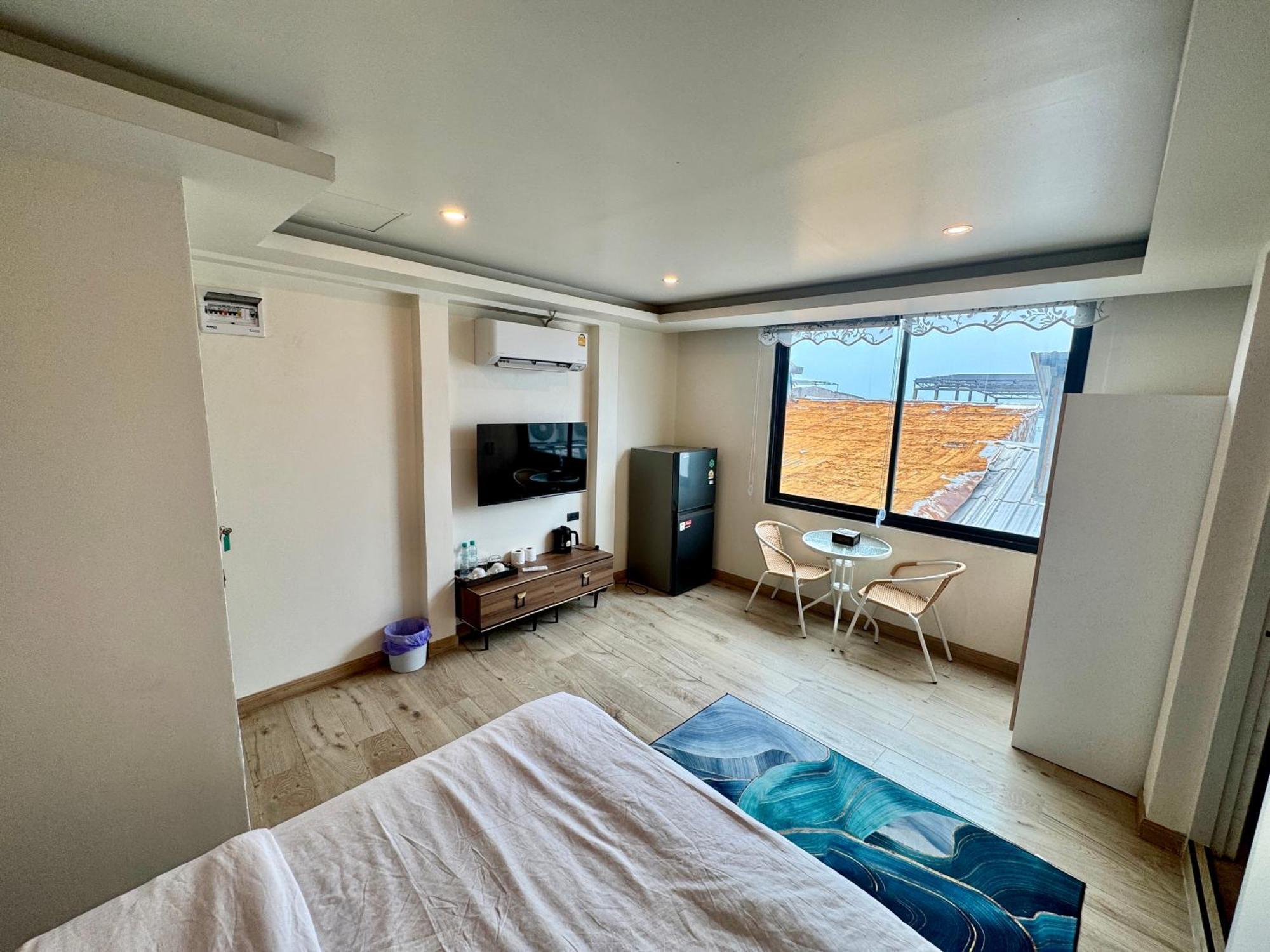Pumpui Place Pattaya Exterior photo